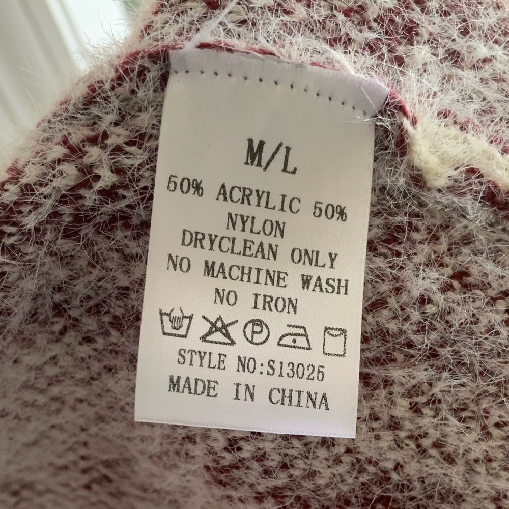 Fun Pattern Cardigan - Picture 4 of 4